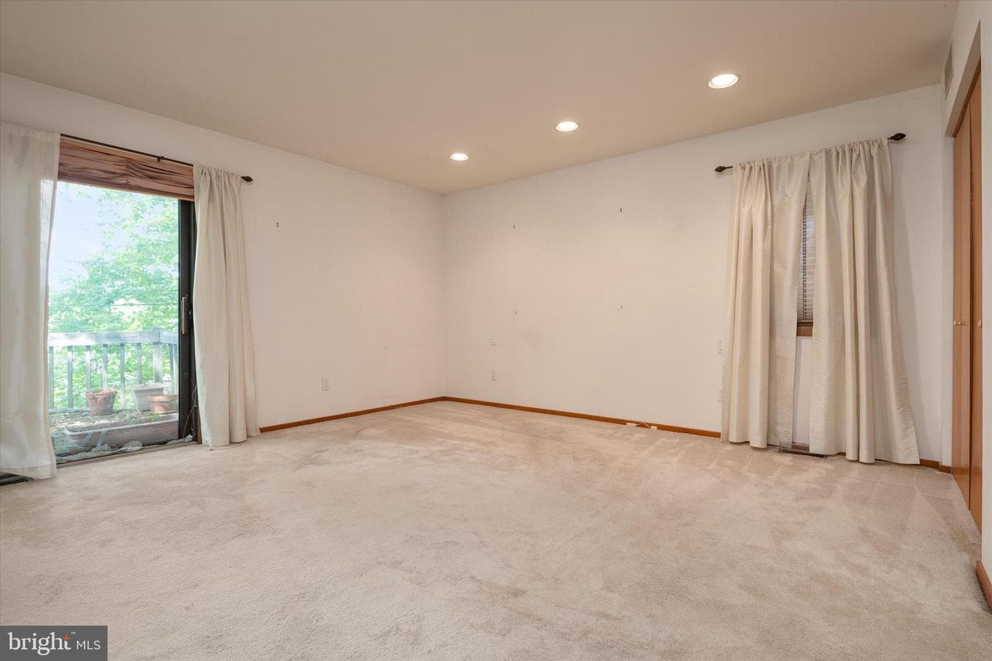 377 Broadview Lane photo 25