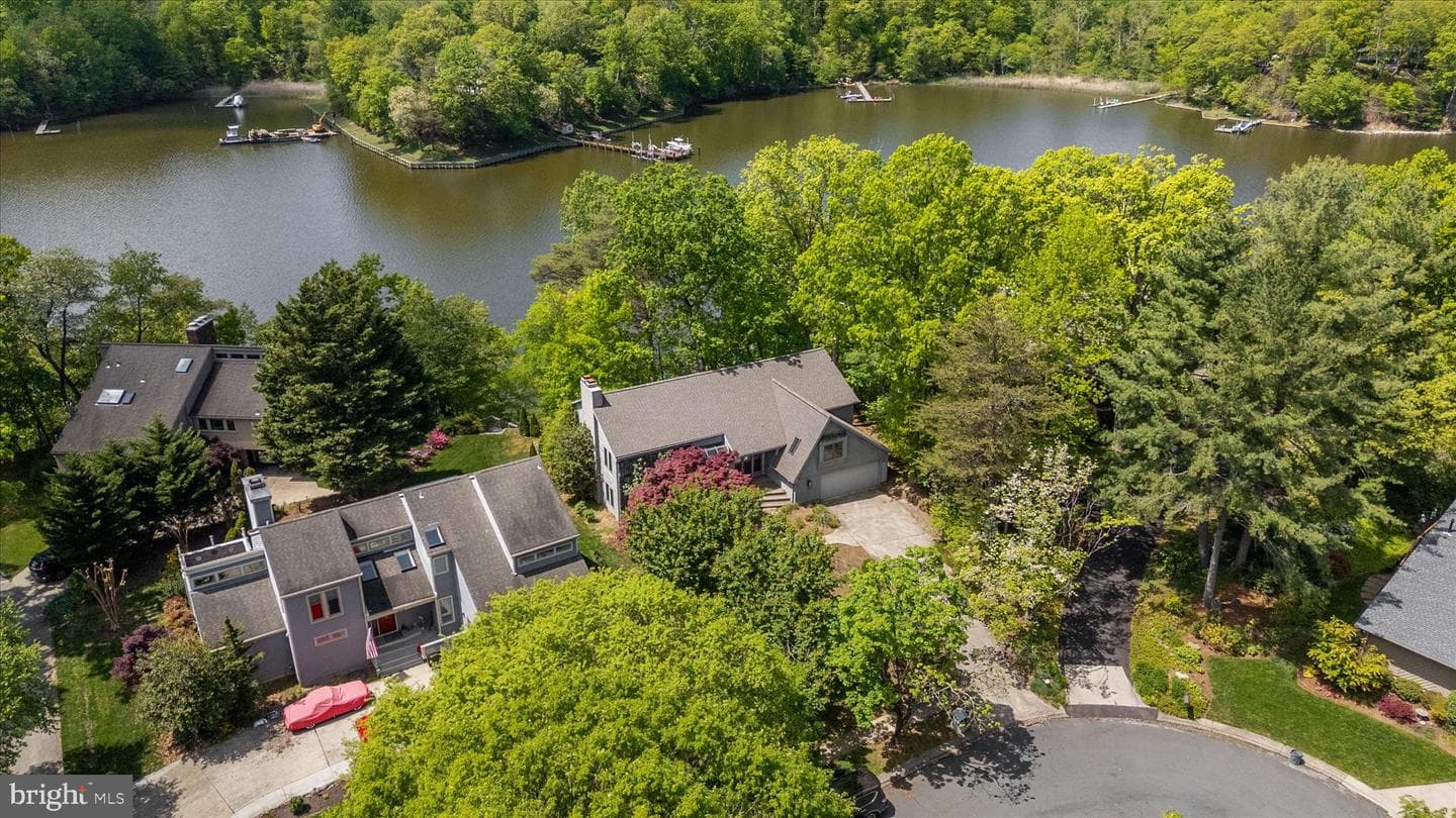 377 Broadview Lane photo 8