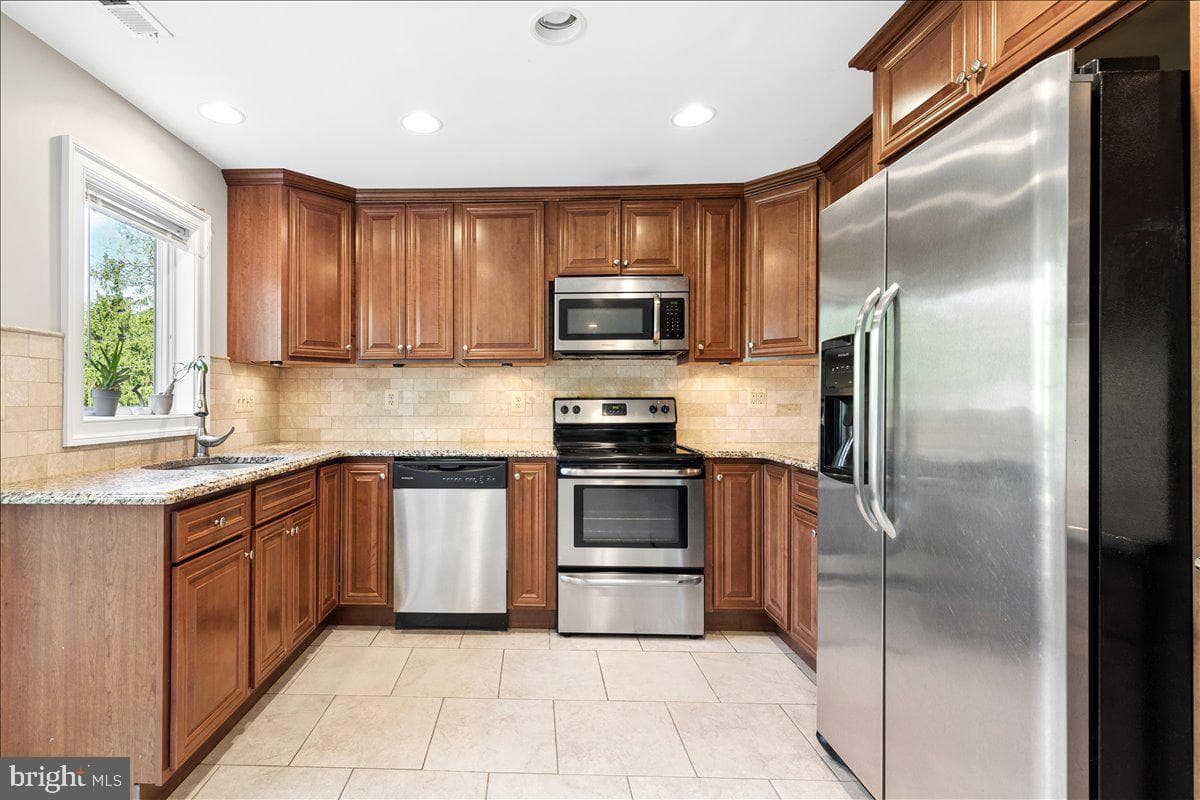 8350 Sycamore Road photo 19