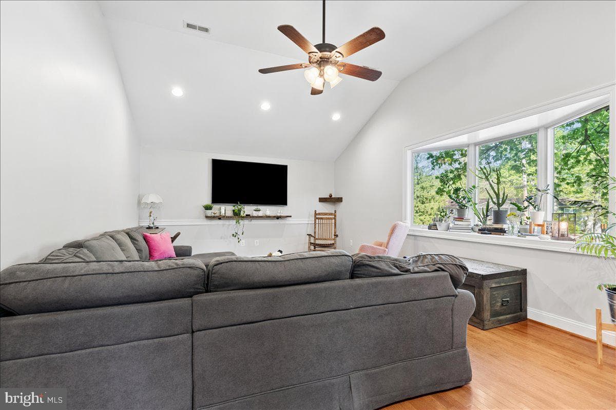 8350 Sycamore Road photo 24