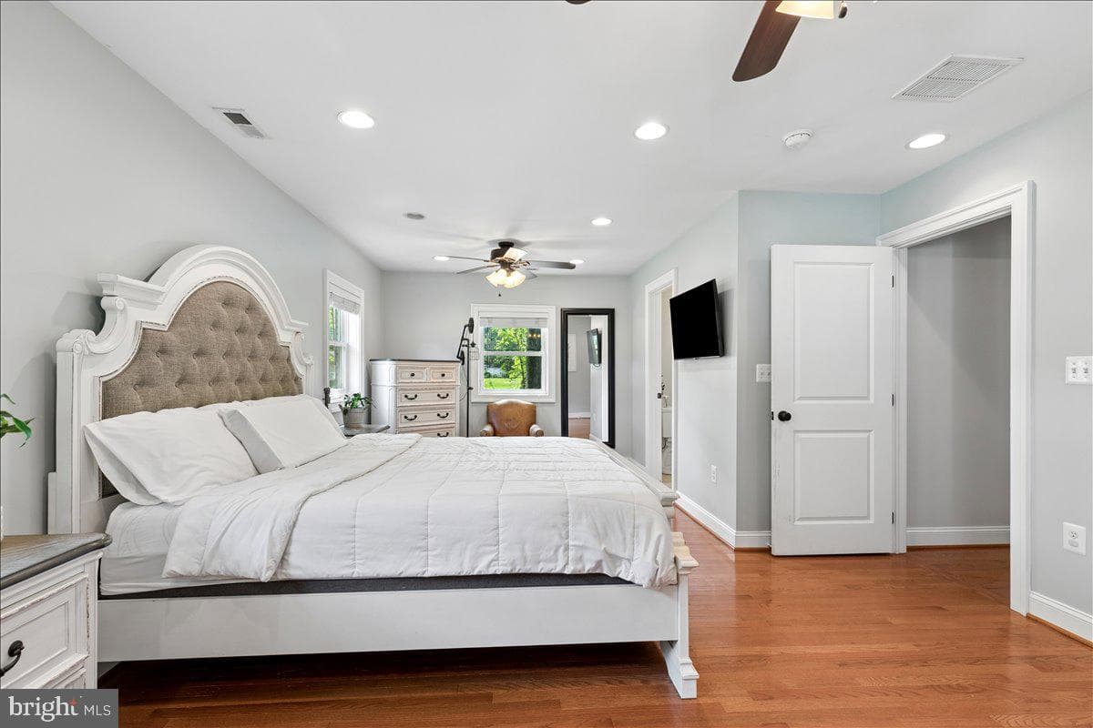 8350 Sycamore Road photo 38