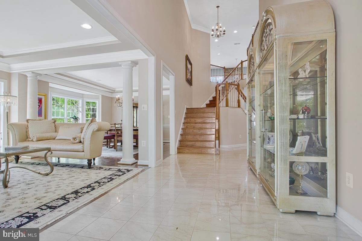 905 Cornell Avenue photo 3