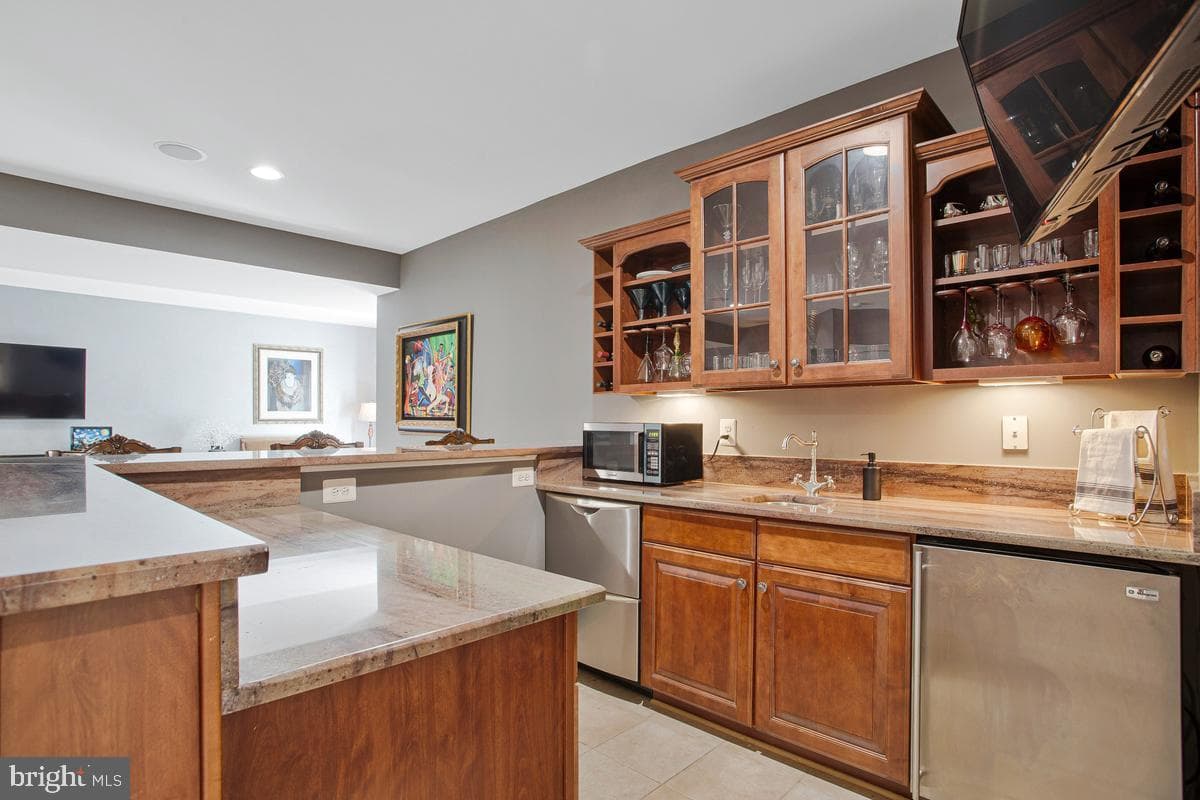 905 Cornell Avenue photo 41