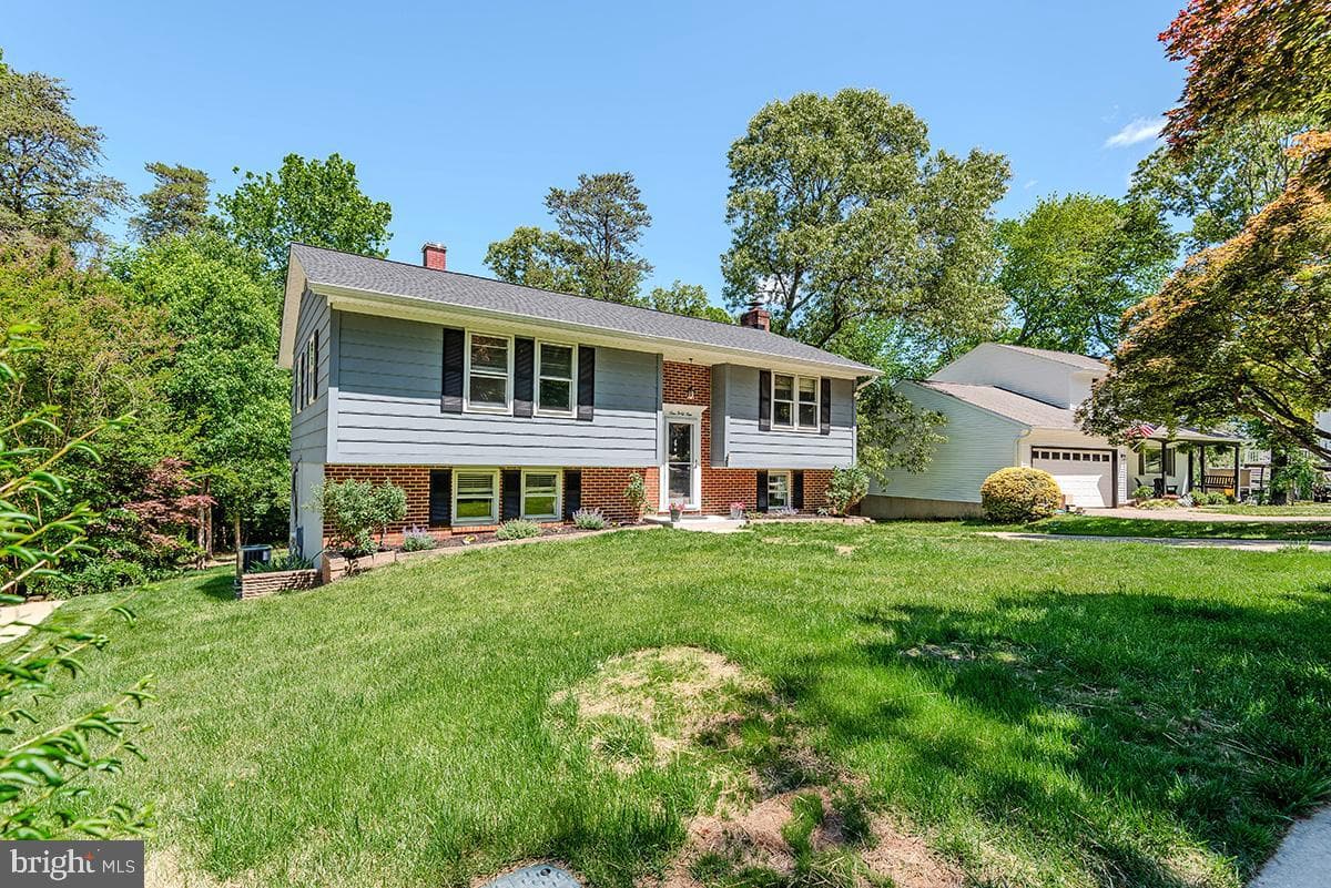 149 Northway photo 3