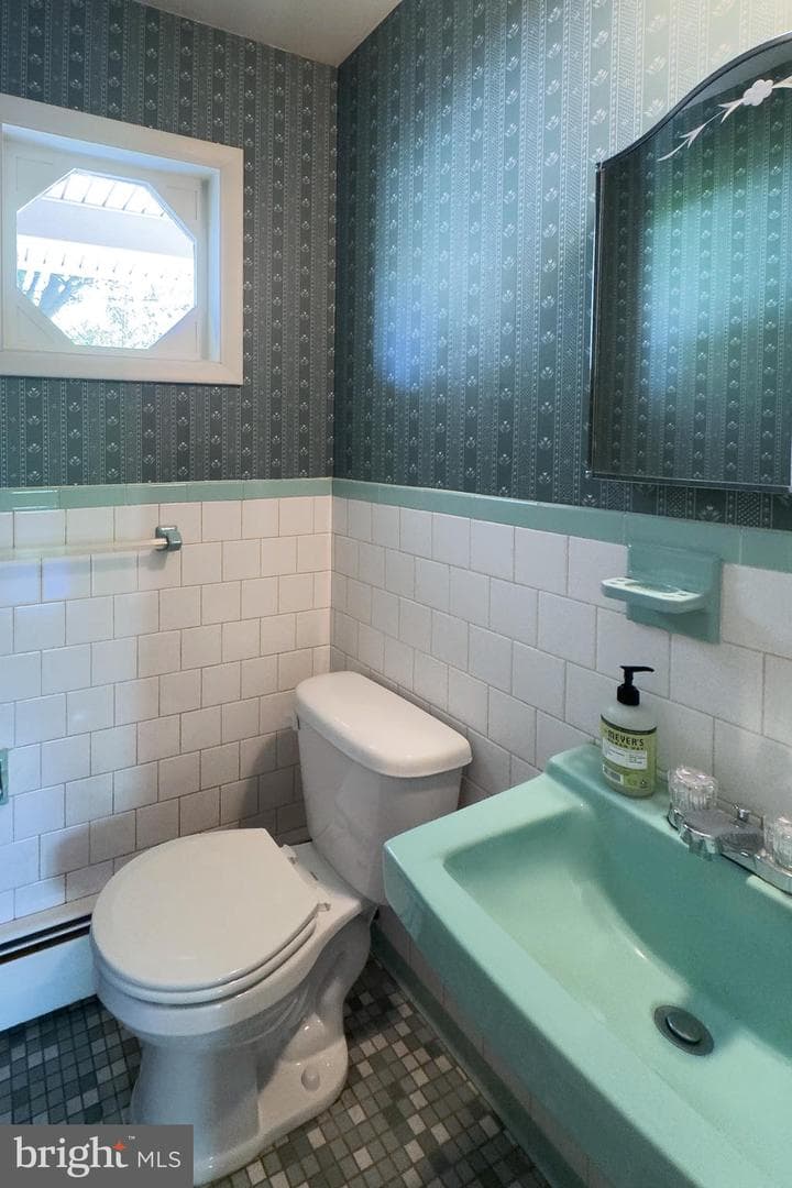 536 Williamsburg Lane photo 21