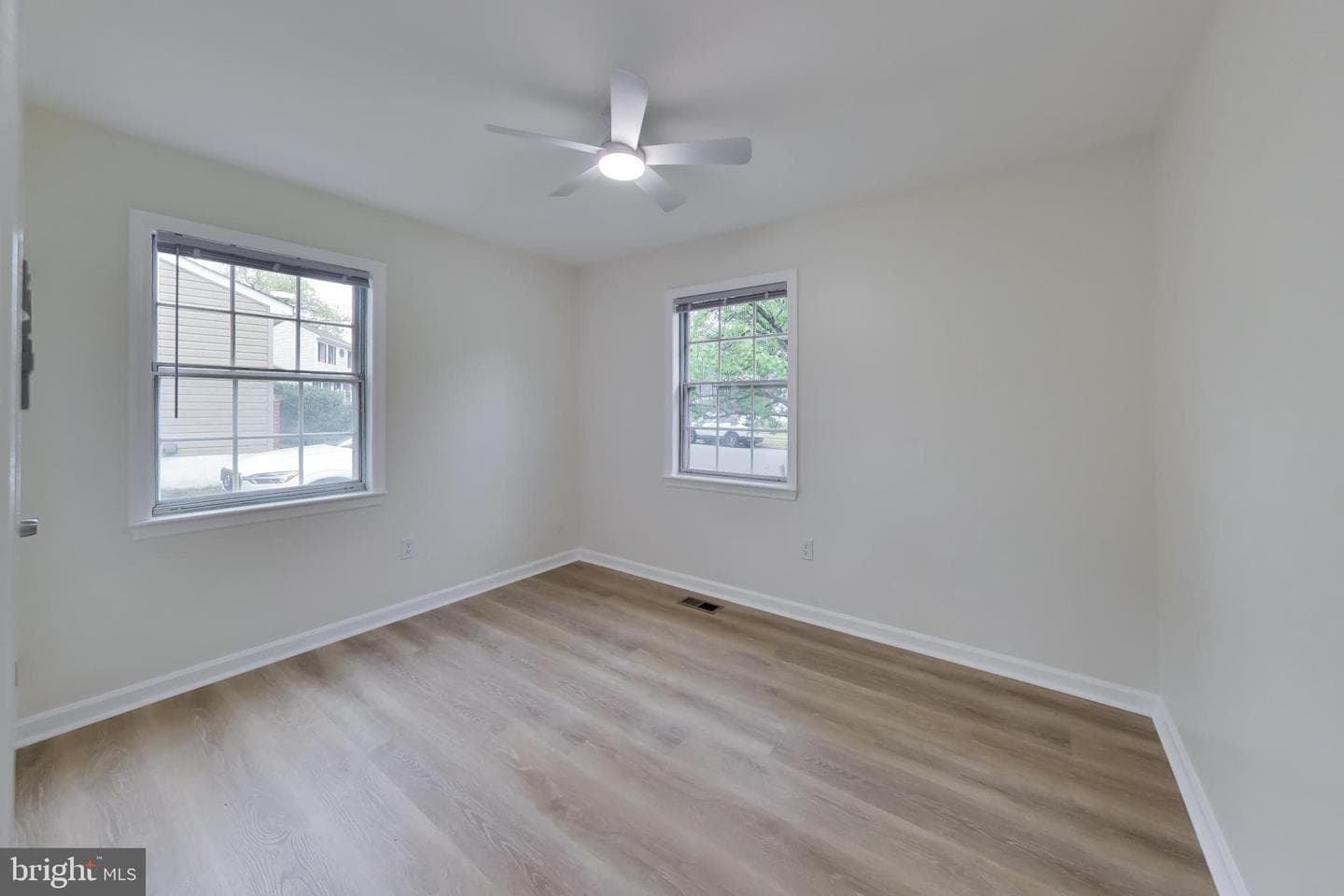 1242 Cedarcliff Drive photo 18