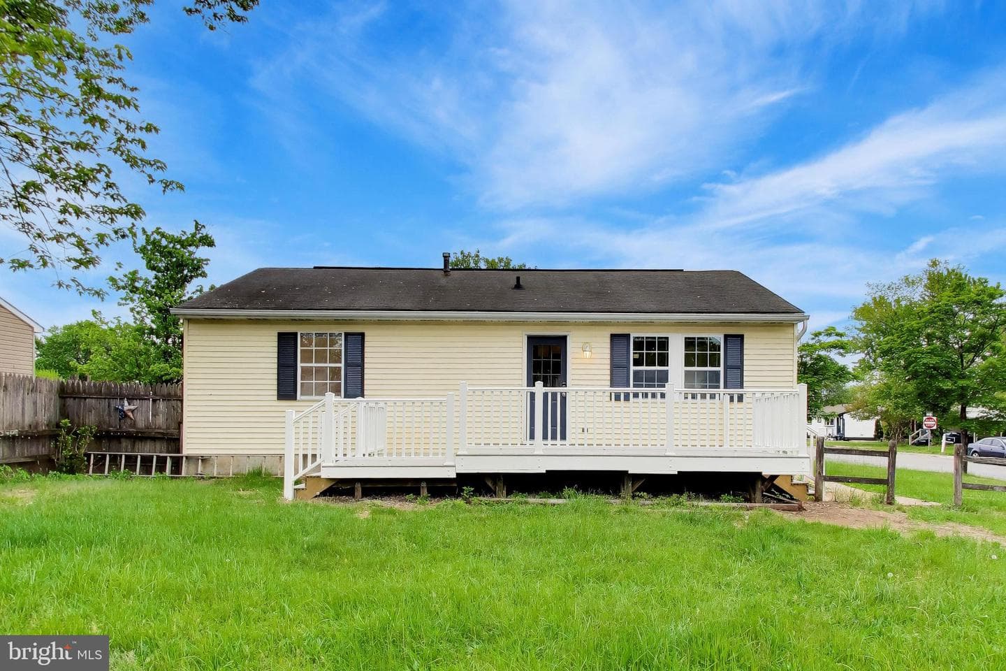 1242 Cedarcliff Drive photo 5