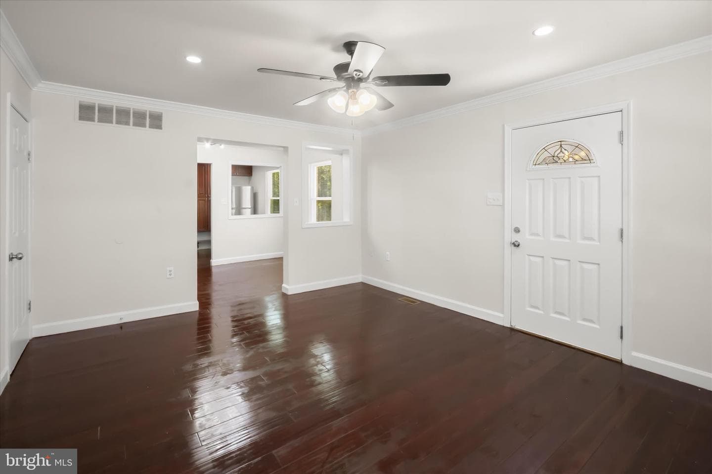 8219 Tomlinson Court photo 6