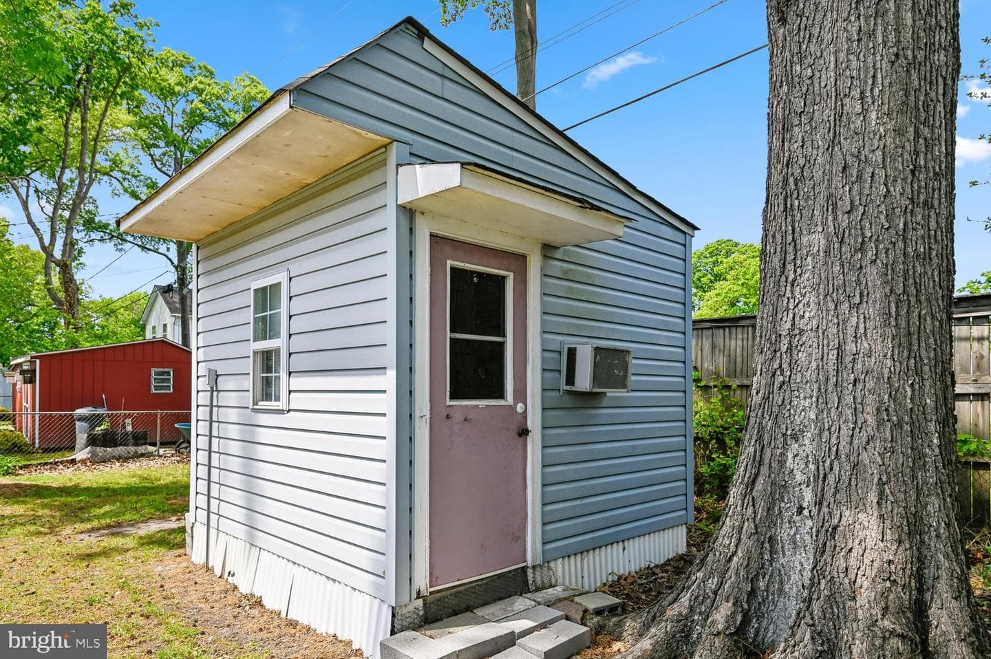 302 Linden Avenue photo 43