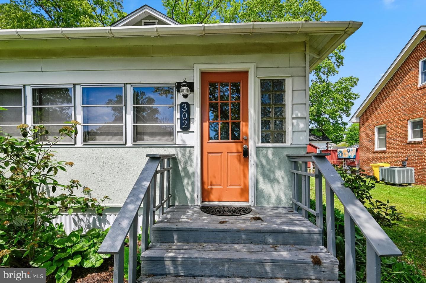 302 Linden Avenue photo 9