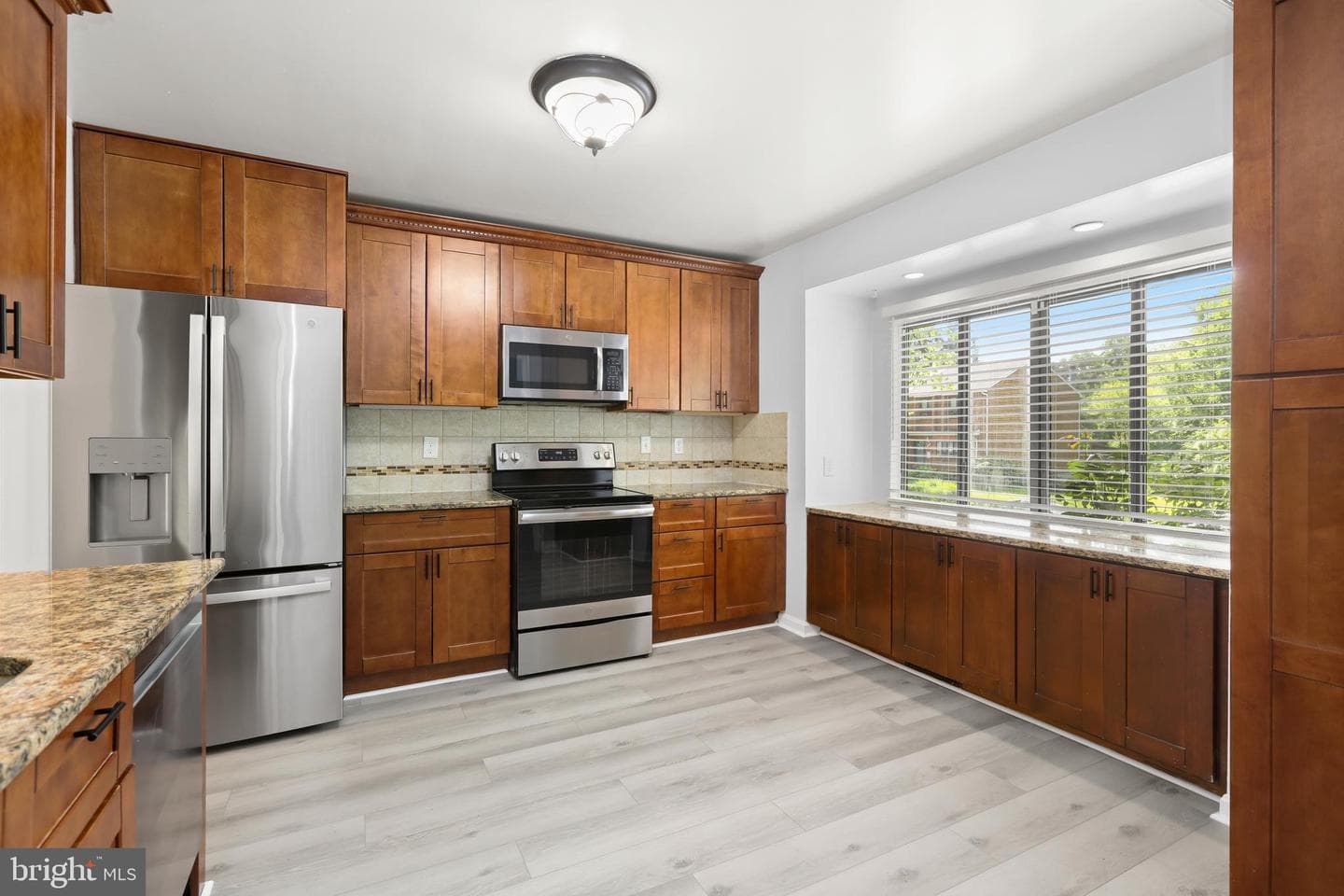 404 Peach Court photo 15