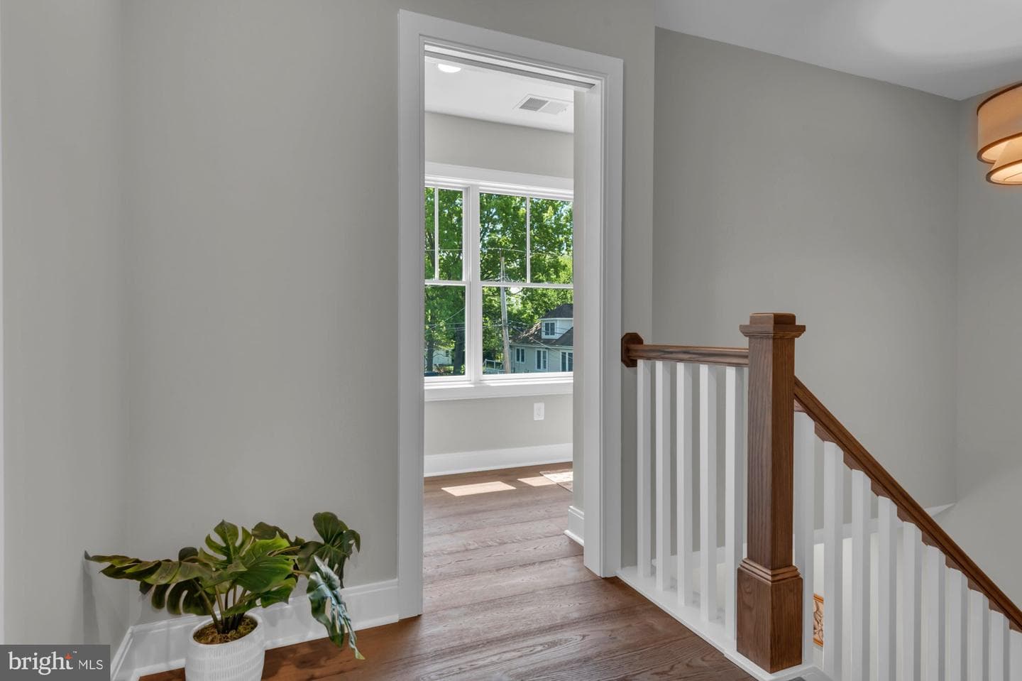 912 Windsor Avenue photo 34