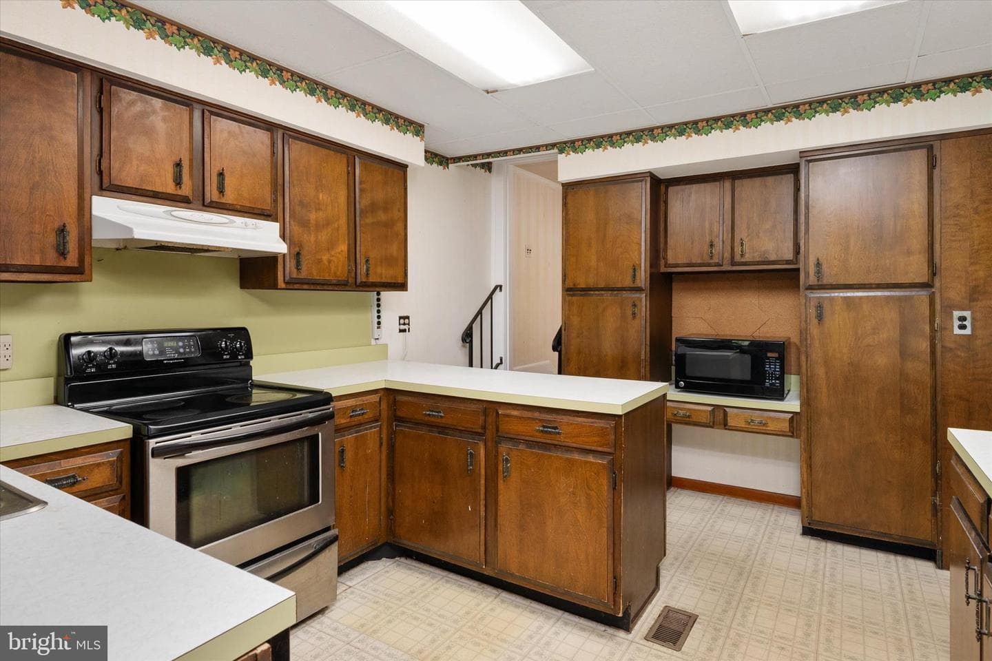 818 Annapolis Road photo 12