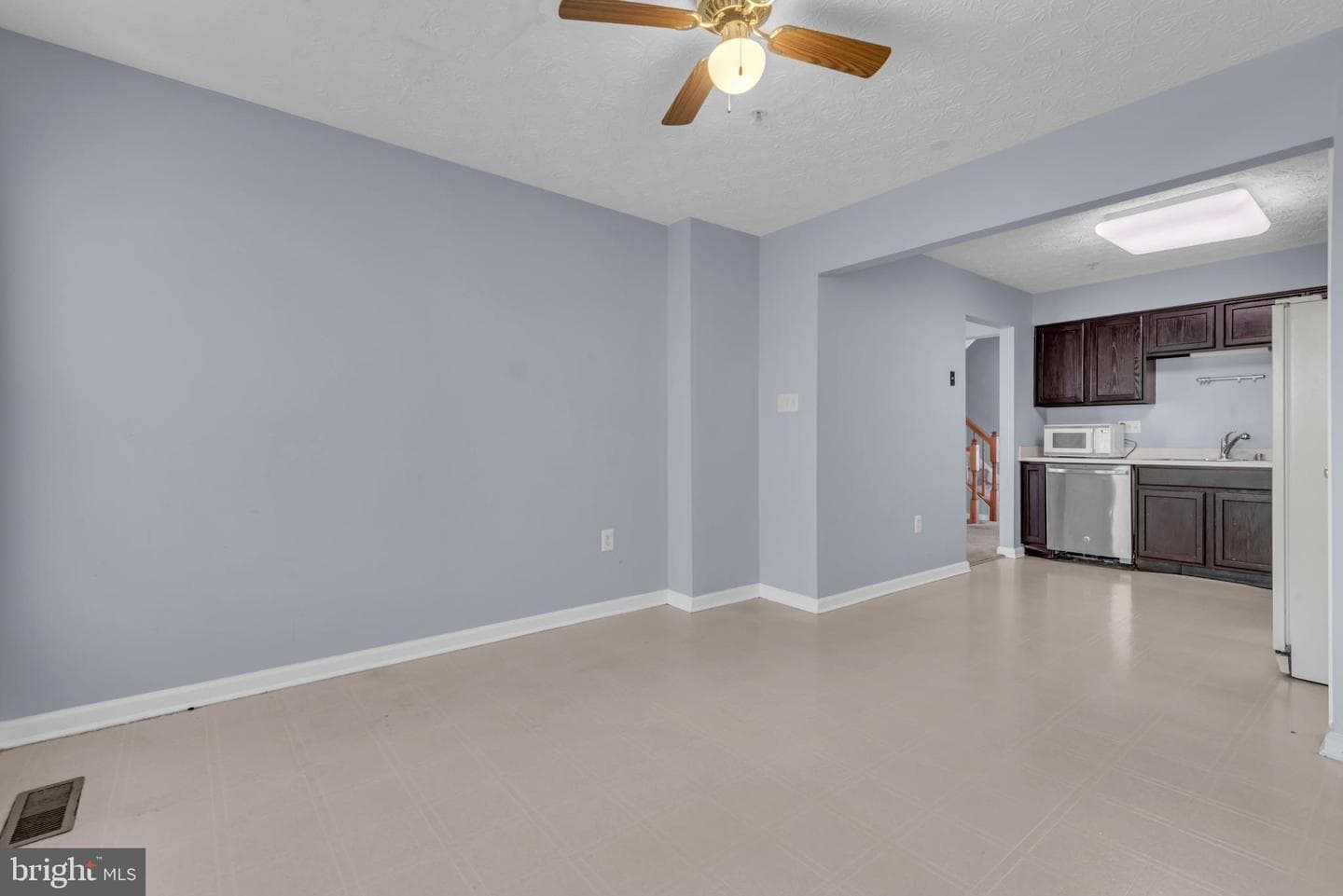 1722 Barnwood Court photo 11