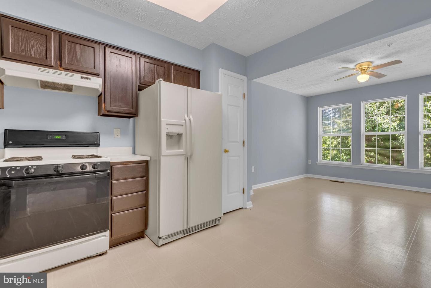 1722 Barnwood Court photo 14