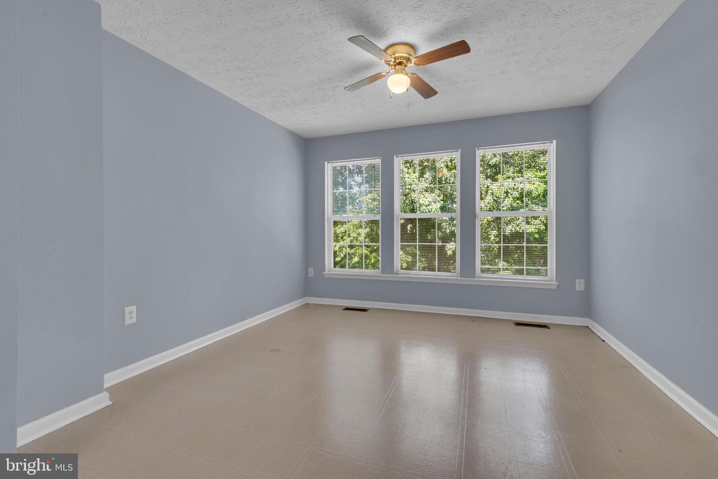 1722 Barnwood Court photo 16