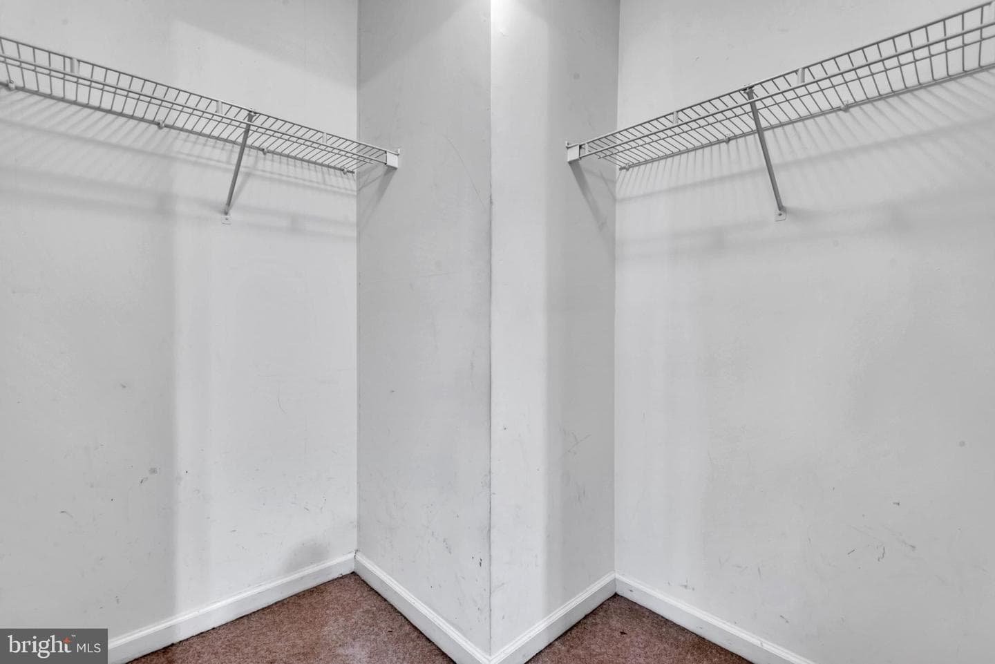 1722 Barnwood Court photo 29