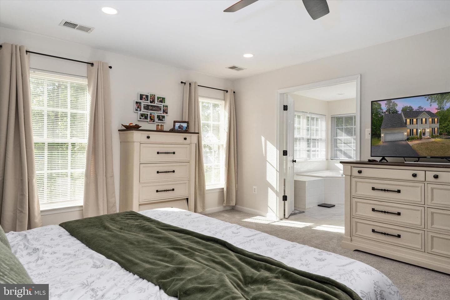 1408 Saybrooke Court photo 29