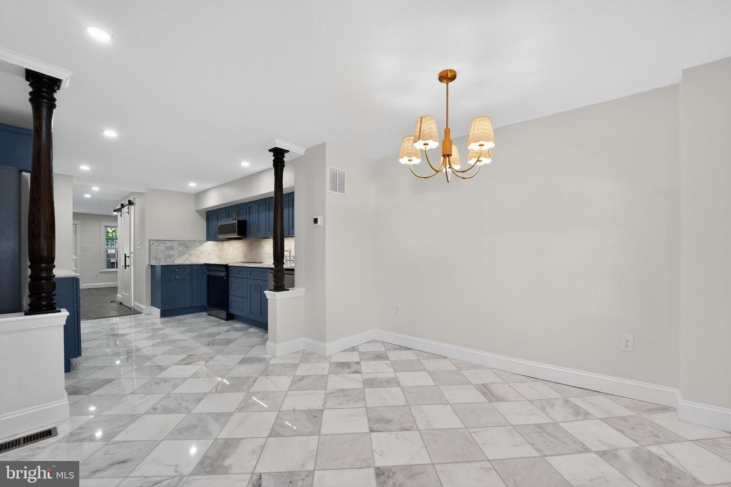 9 College Avenue photo 12