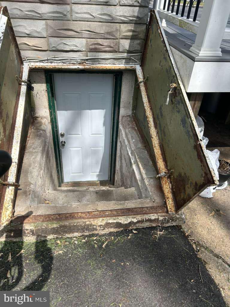 8 Eastern Street photo 31