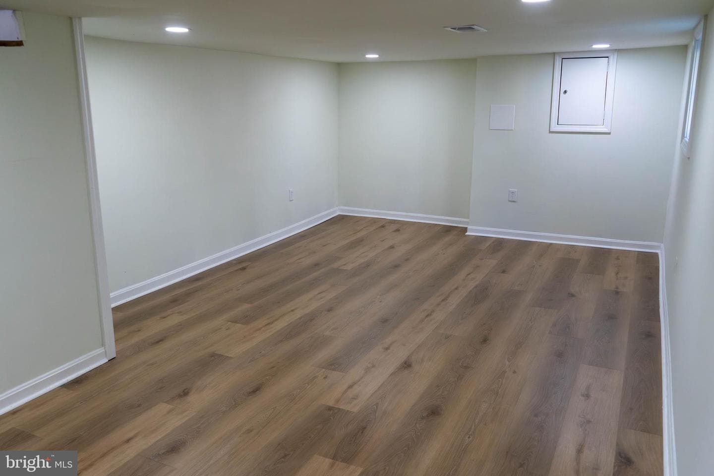 6834 Baltimore Annapolis Boulevard photo 27