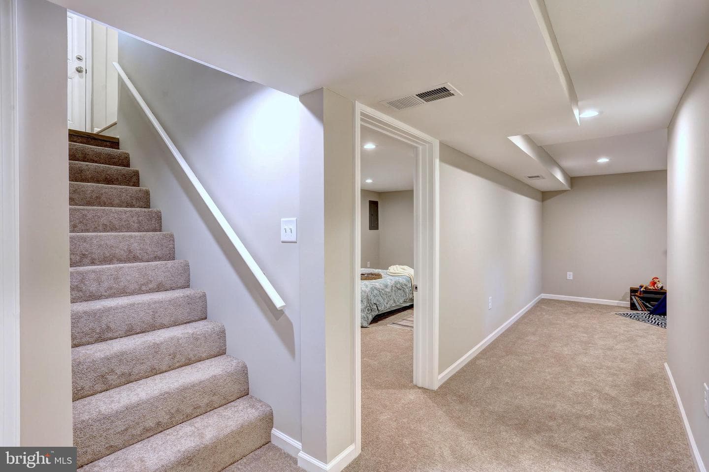 7816 Harbor Dr photo 13
