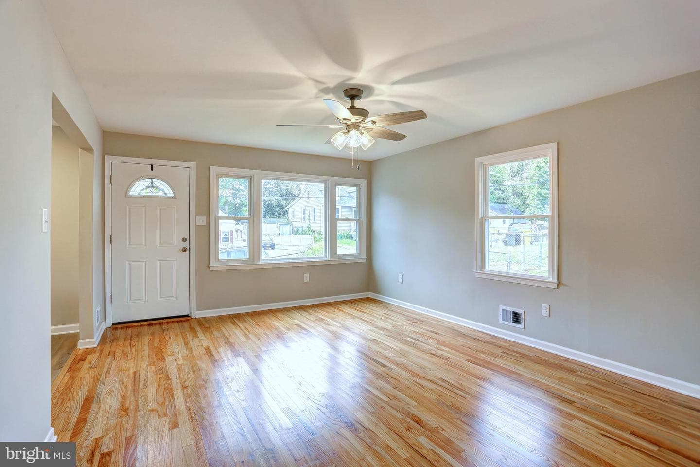 7816 Harbor Dr photo 23