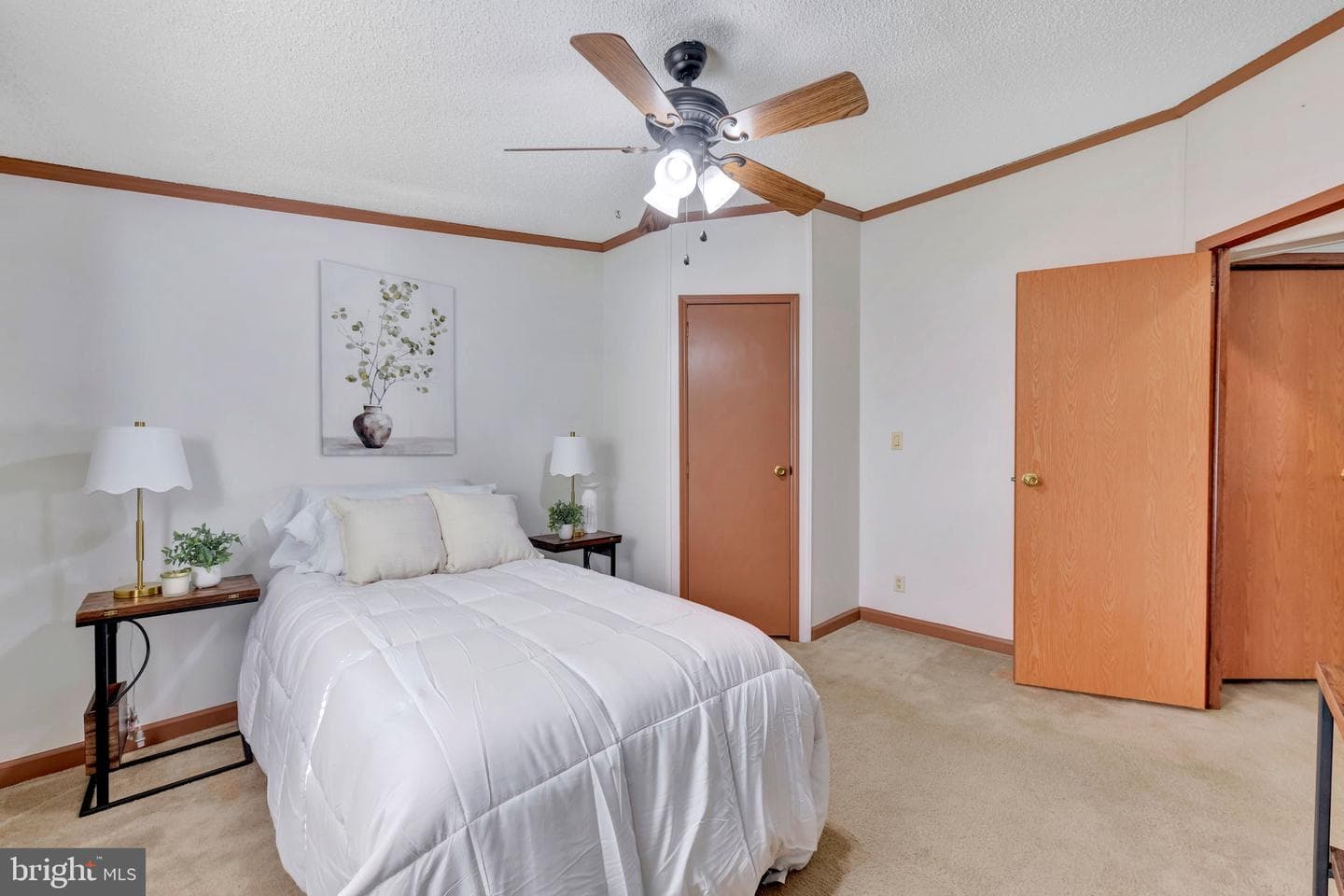 462 Sarah Anne Drive photo 10