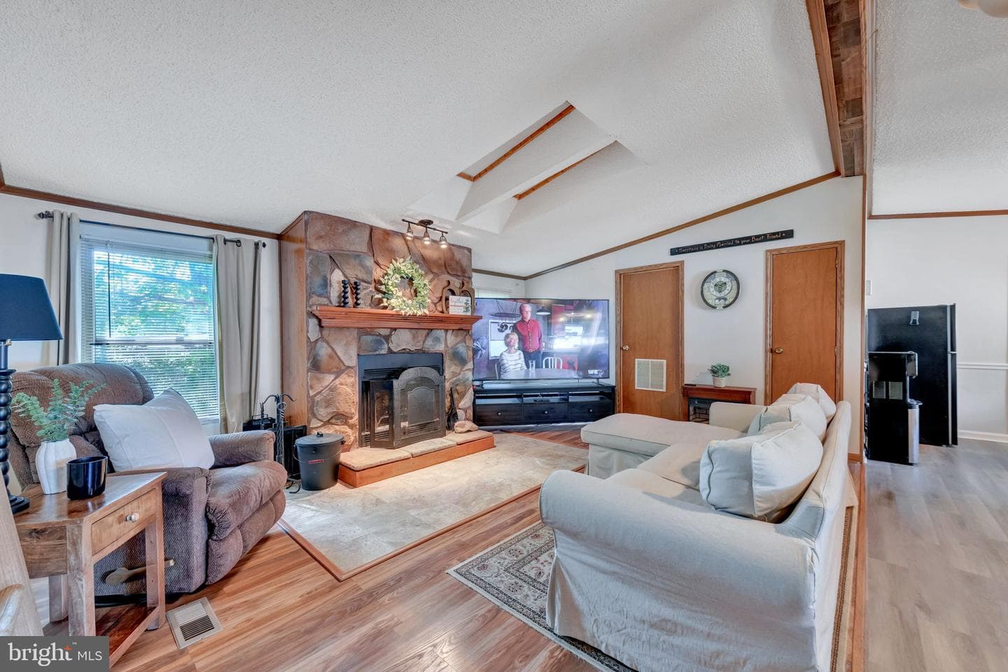 462 Sarah Anne Drive photo 16
