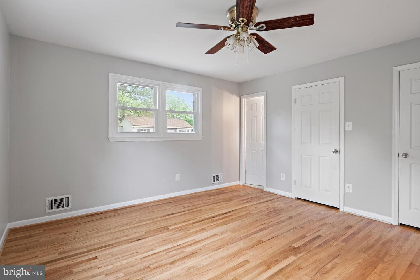 970 Highpoint Drive photo 33