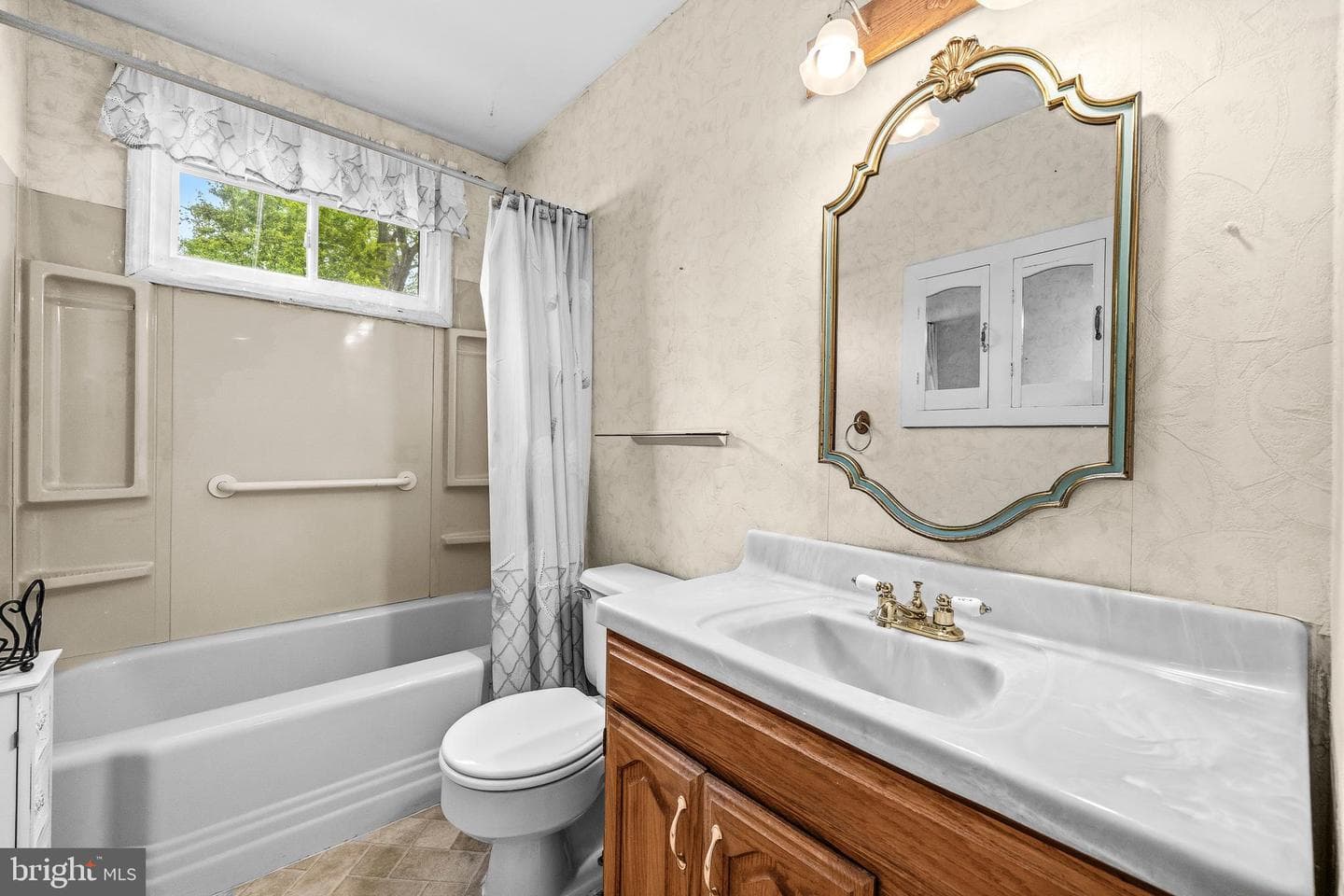 306 Clifton Avenue photo 18