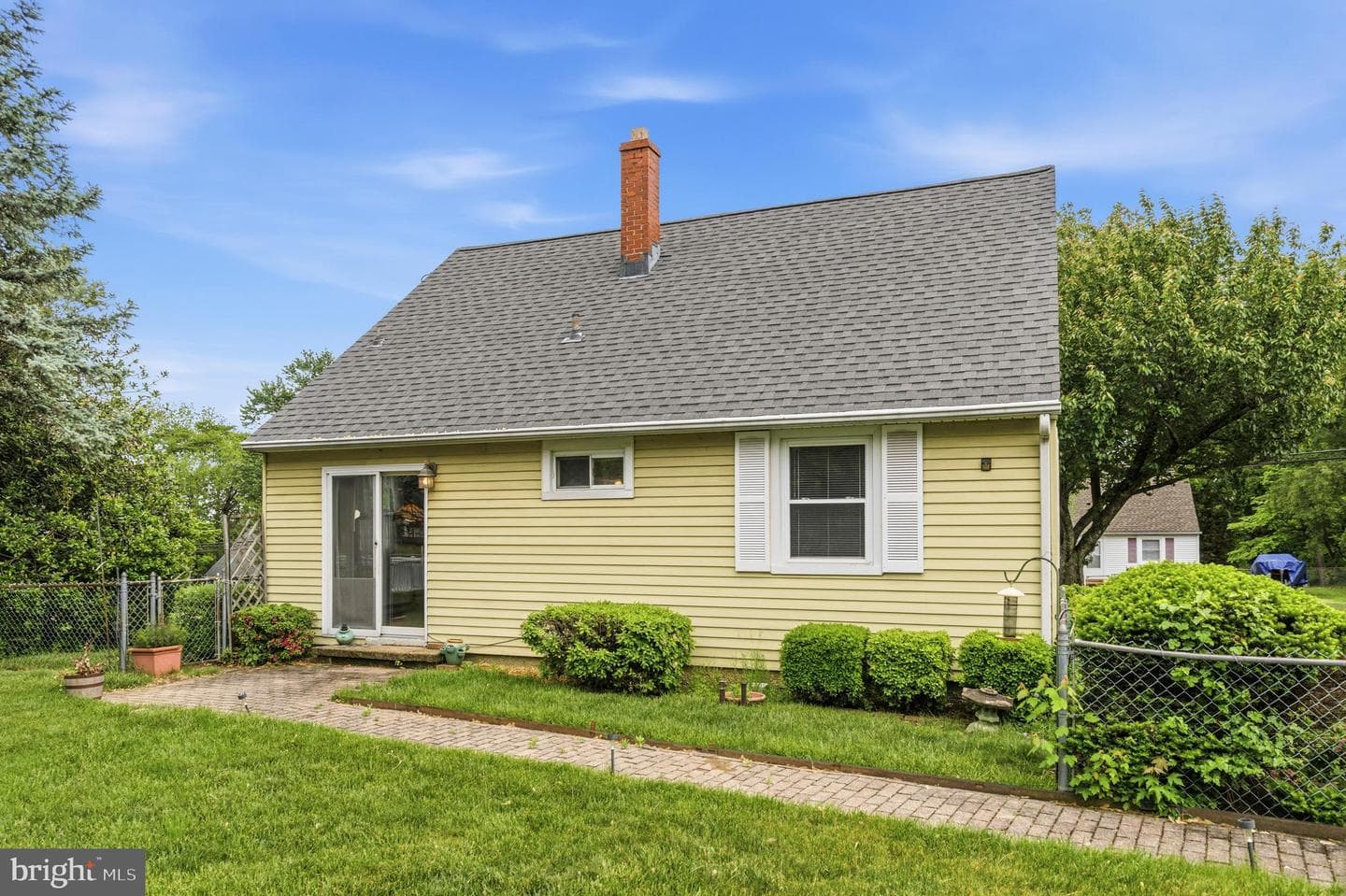 306 Clifton Avenue photo 25