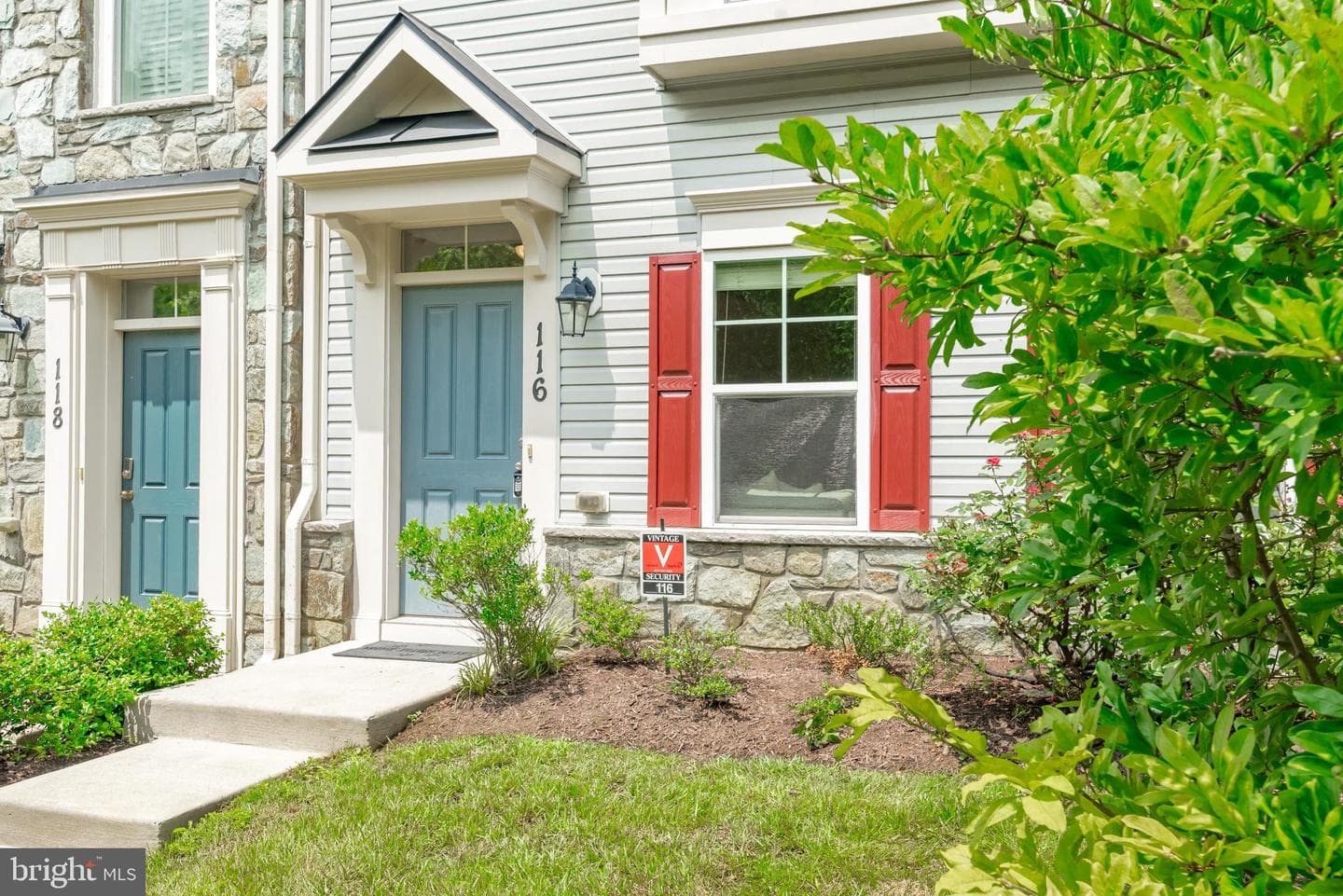 116 Vanguard Lane photo 3