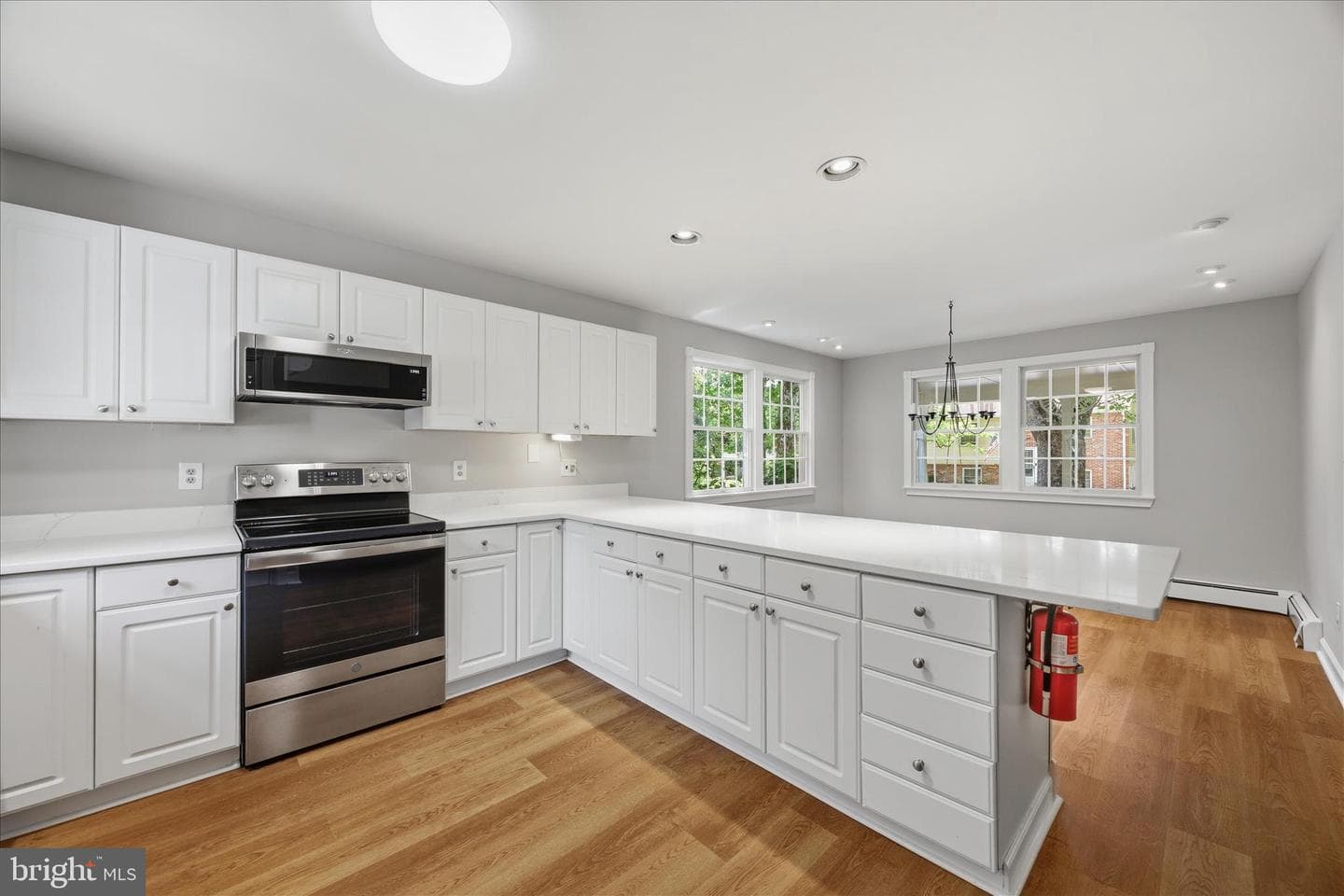 565 Sunset Knoll Road photo 17