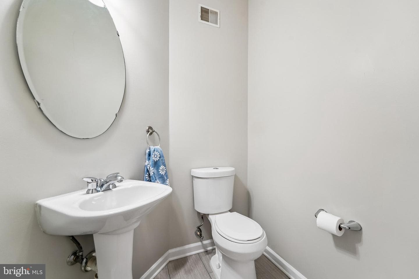 1461 Pangbourne Way photo 6