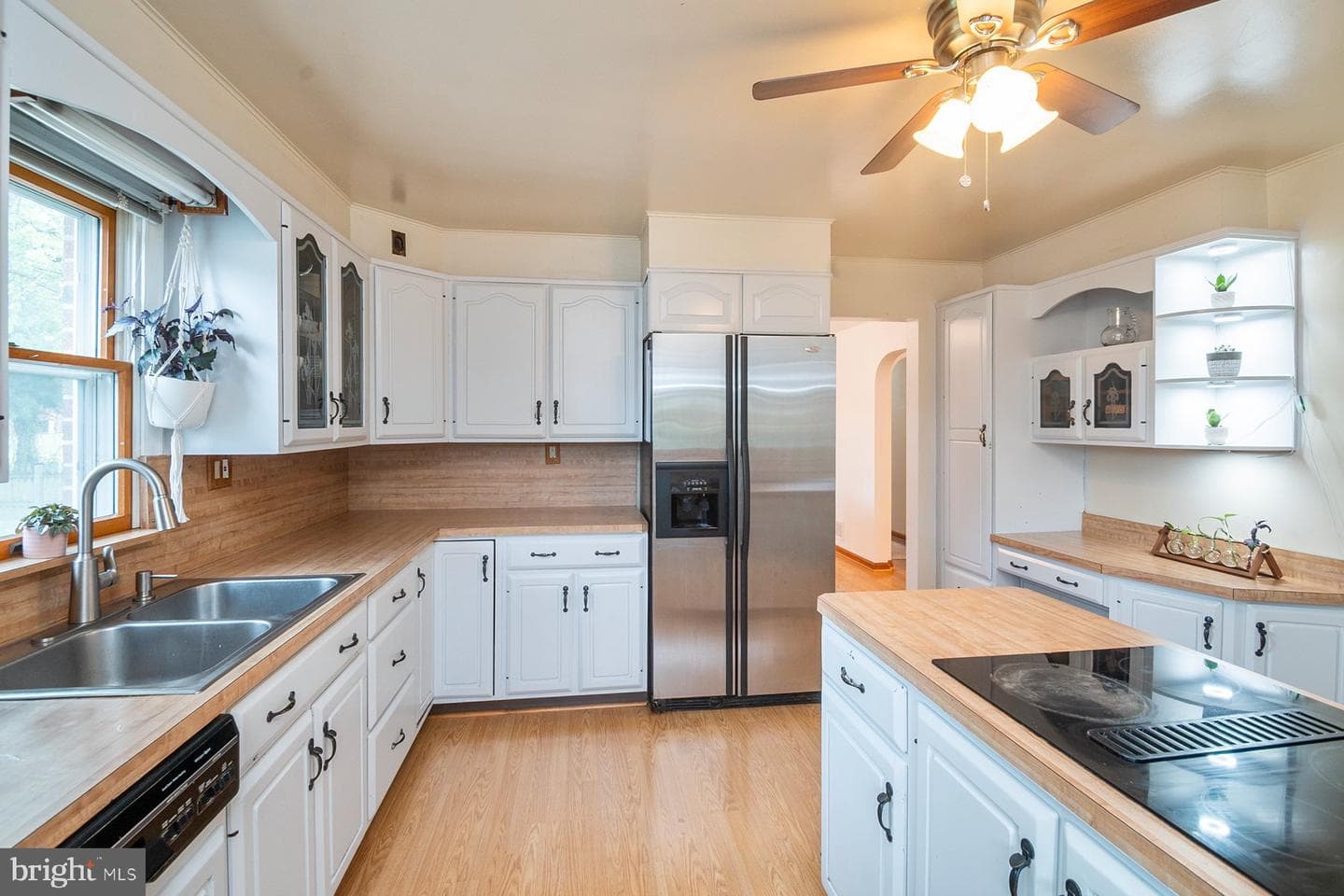 6303 Homewood photo 13