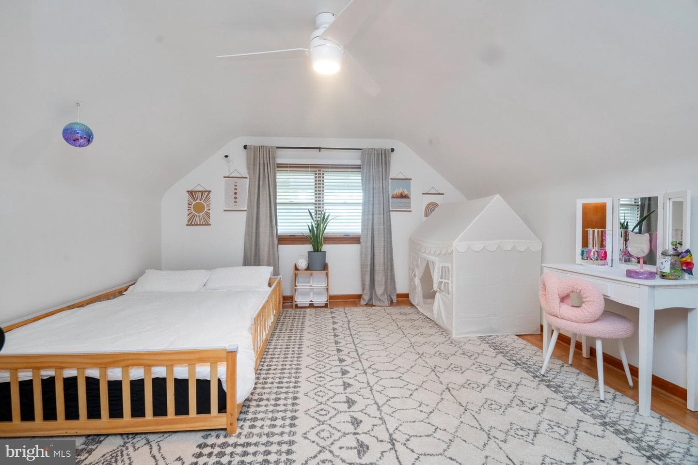 6303 Homewood photo 24