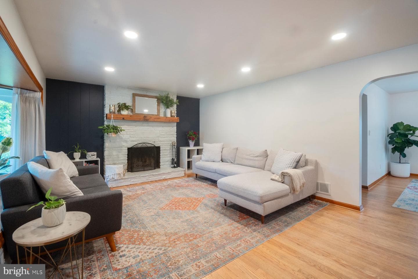 6303 Homewood photo 7