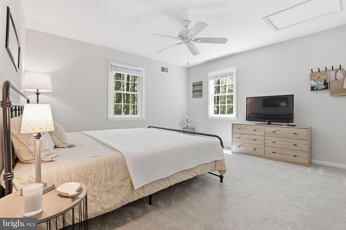 1718 Westminster Way photo 32