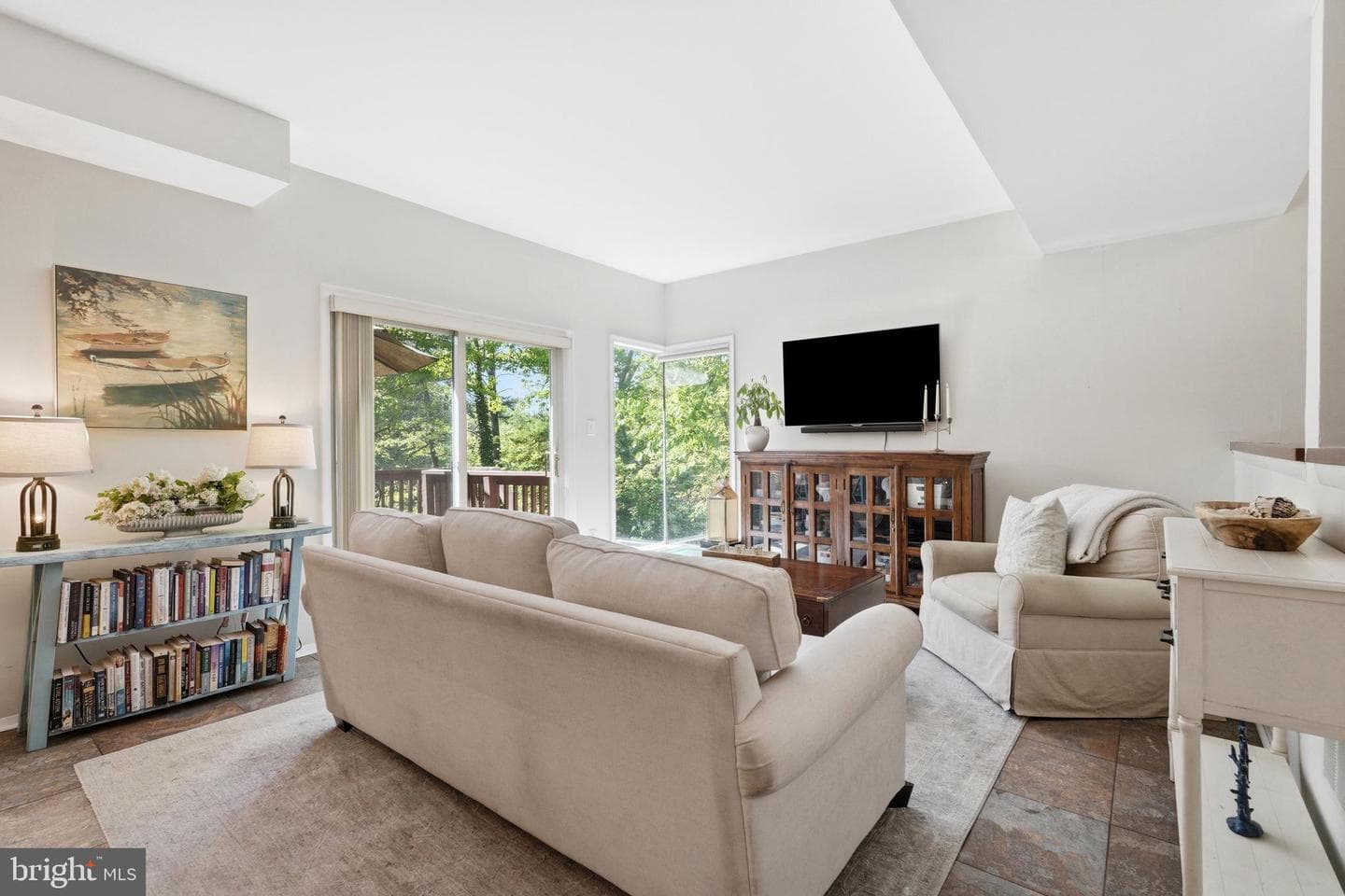 279 Capote Court W photo 10