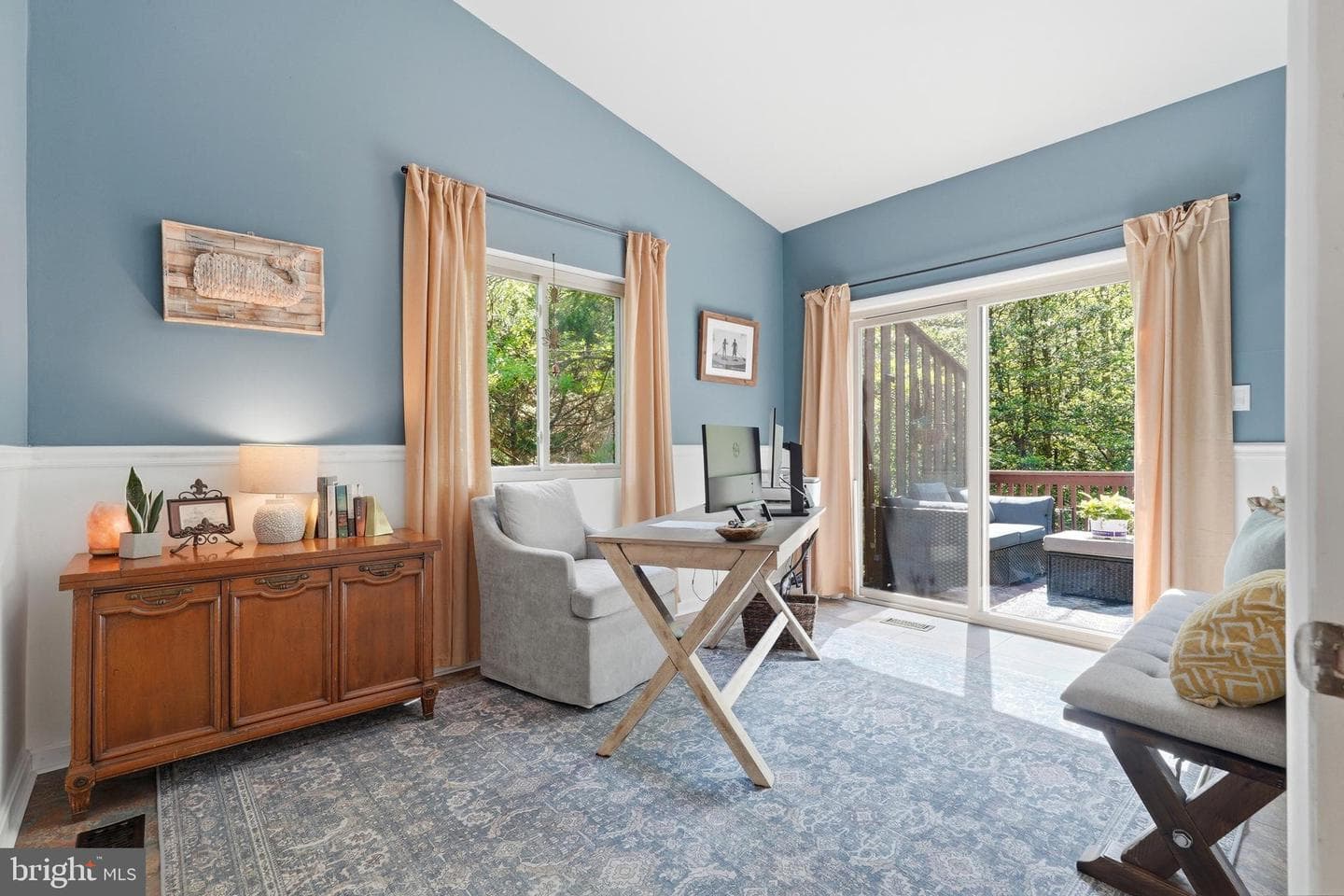279 Capote Court W photo 17