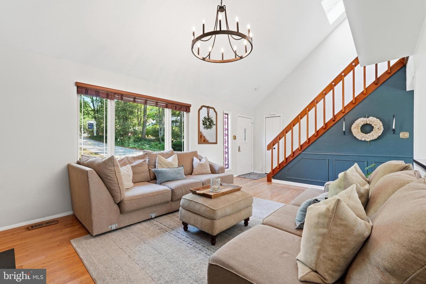 279 Capote Court W photo 6