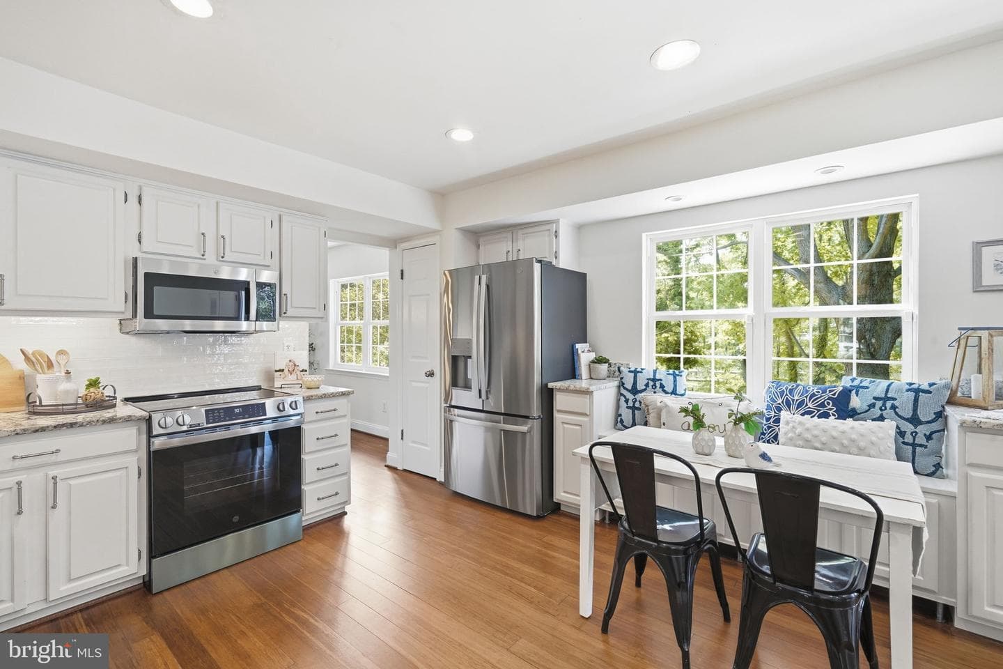 996 Headwater Road photo 15