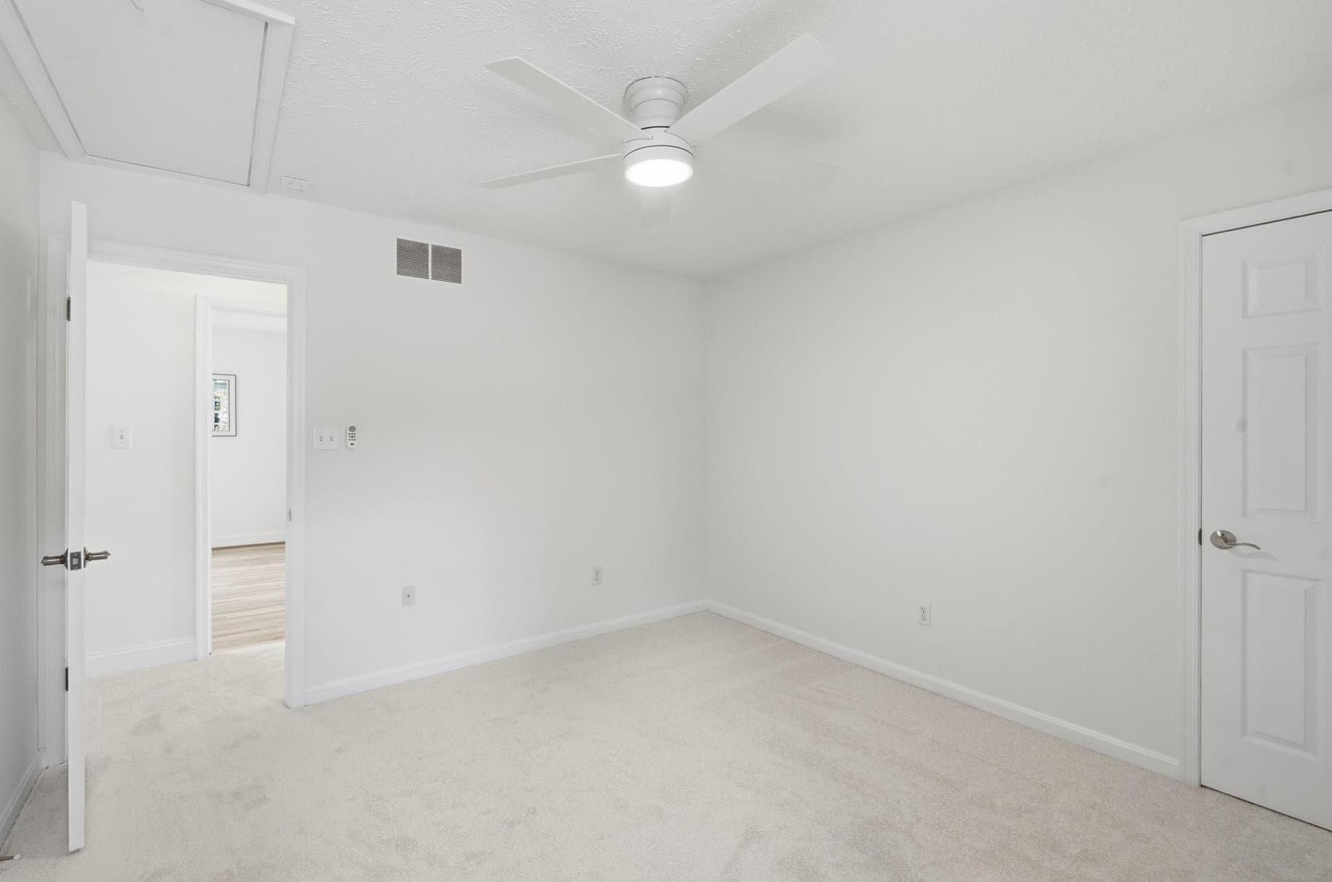 996 Headwater Road photo 28