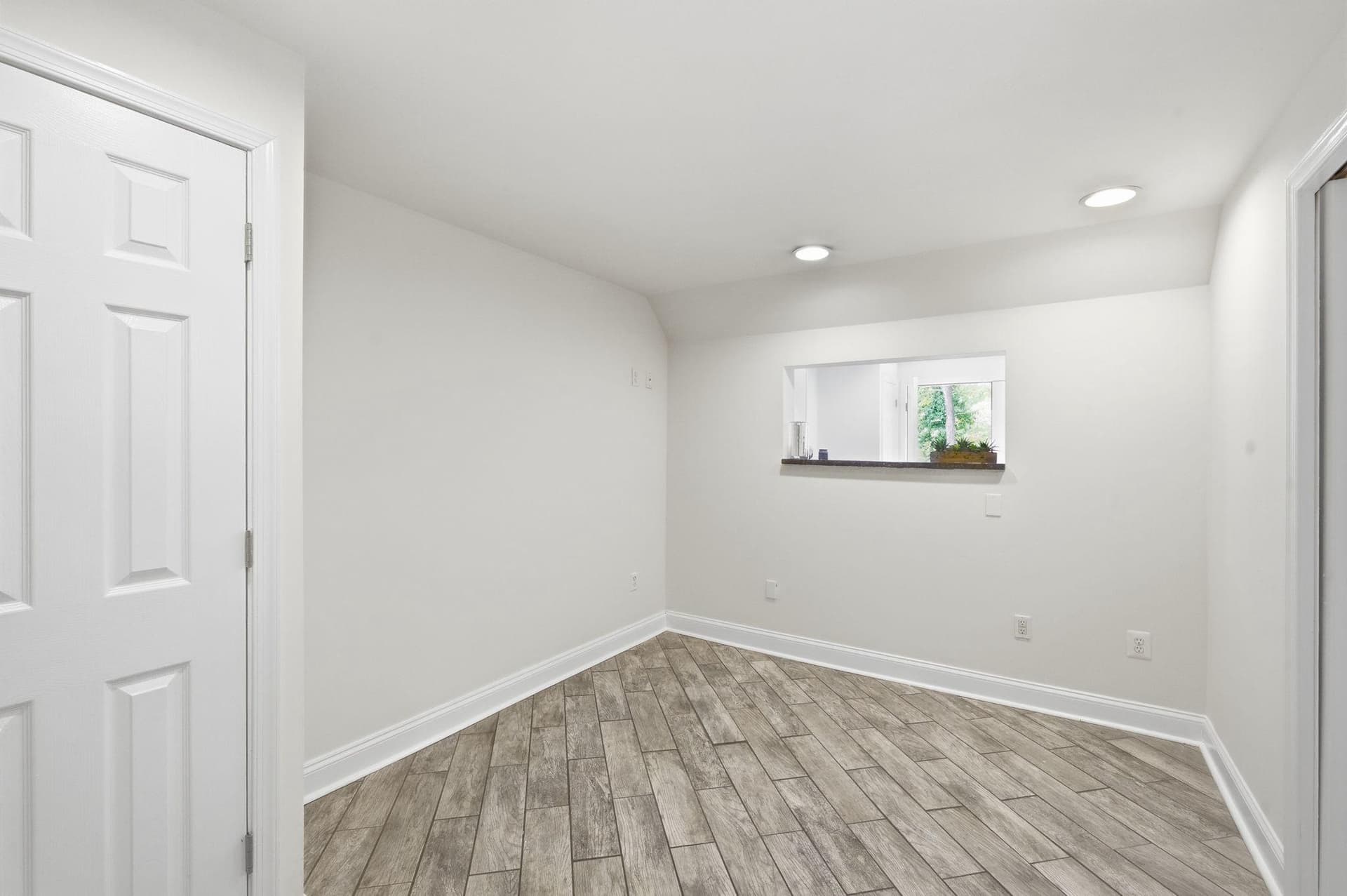 996 Headwater Road photo 33