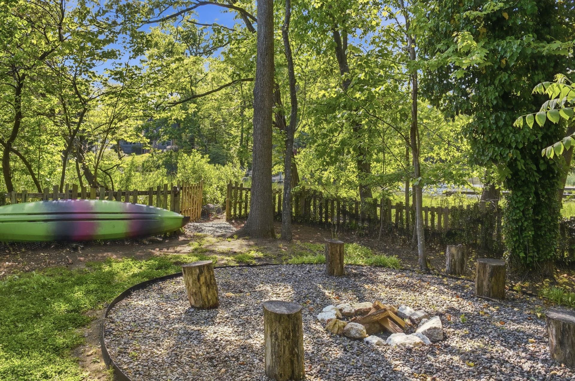 996 Headwater Road photo 55