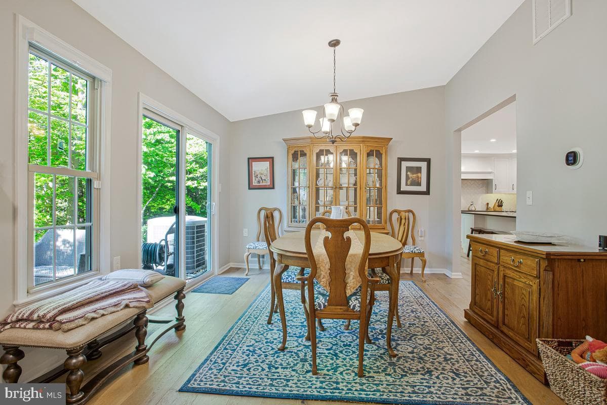 2666 Pemaquid Court photo 18