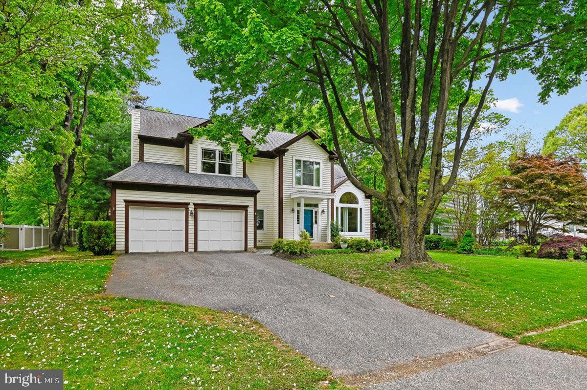 1430 Bay Head Road photo 1