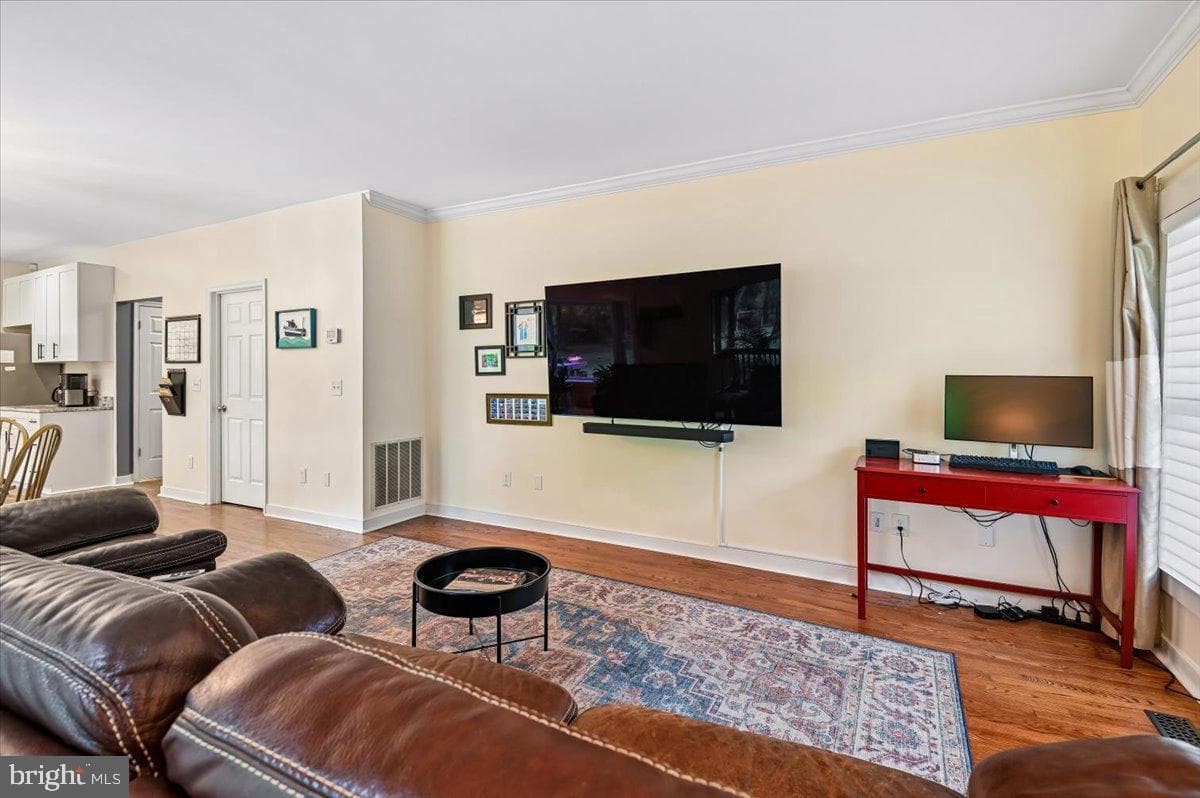 1430 Bay Head Road photo 13