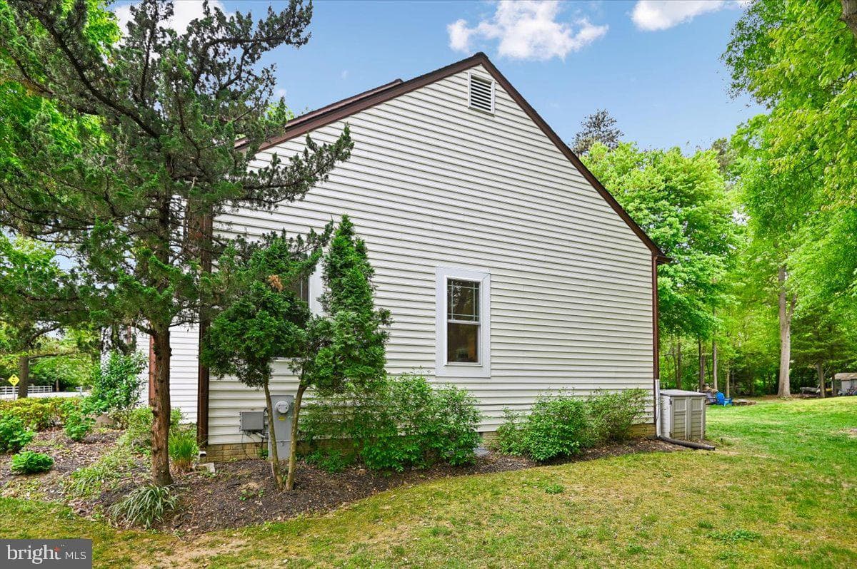 1430 Bay Head Road photo 76